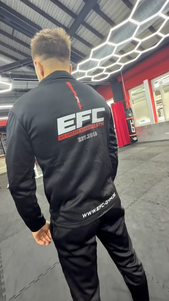 EFC-Trainingsjacke von hinten