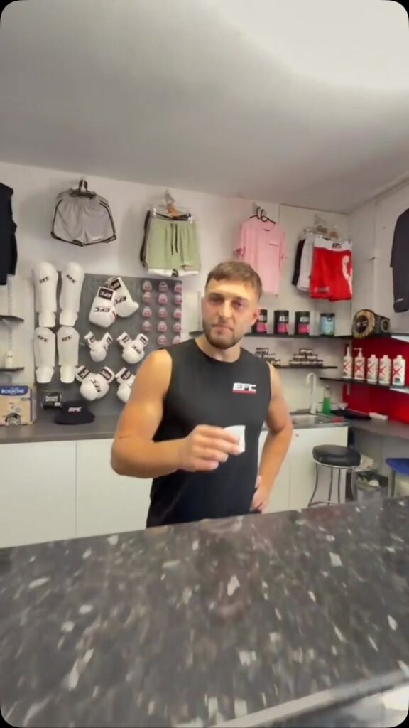 Pro-Shop am Tresen im EFC-GYM